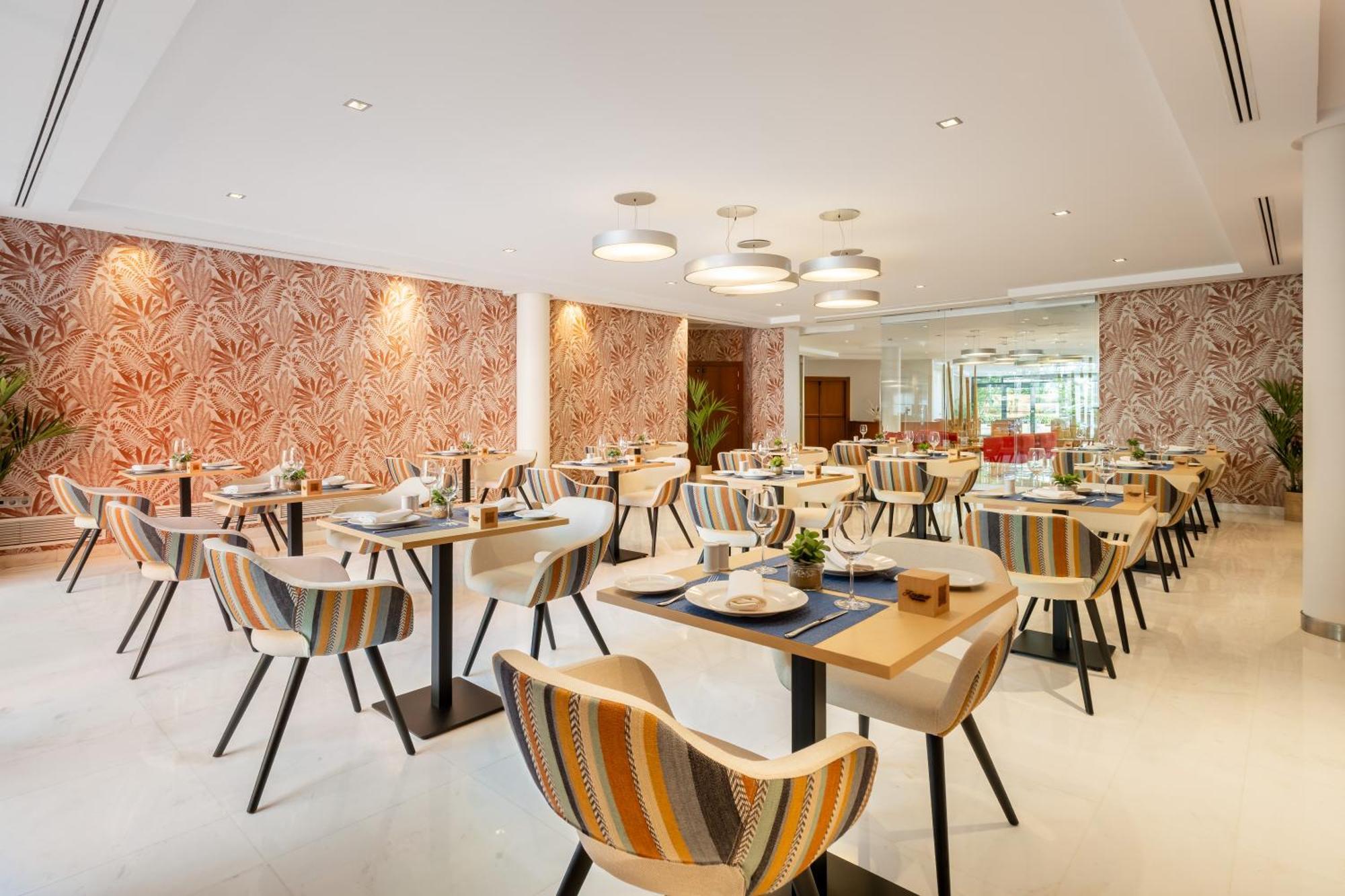 Exe Estepona Thalasso & Spa- Adults Only Ngoại thất bức ảnh